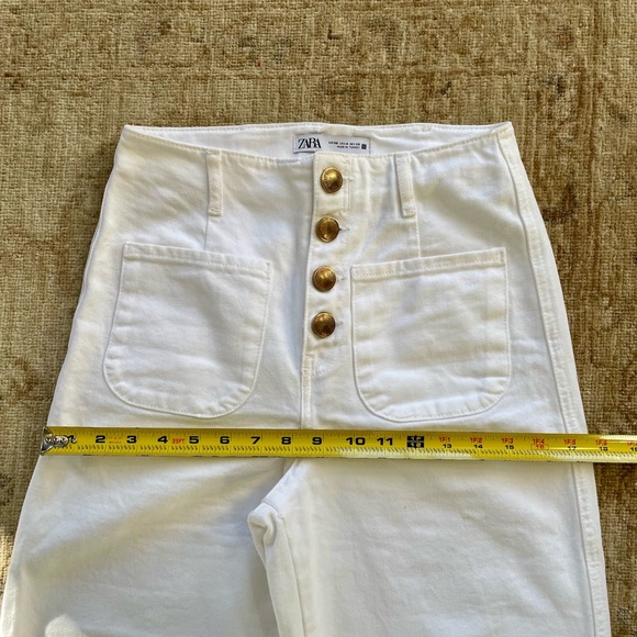 Zara Wide legged, White Jeans, Size 4, mid rise, button closure, front pockets - Picture 8 of 12